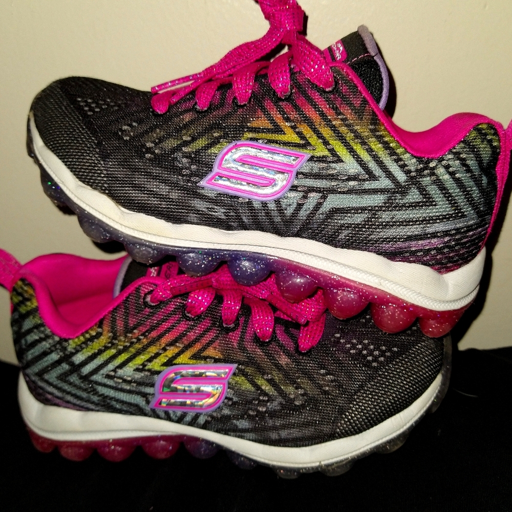 BEYOND Comfy Lit'l Girls Skechers 10.5t!